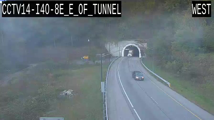 CCTV14-I40-8E_E_OF_TUNNEL
