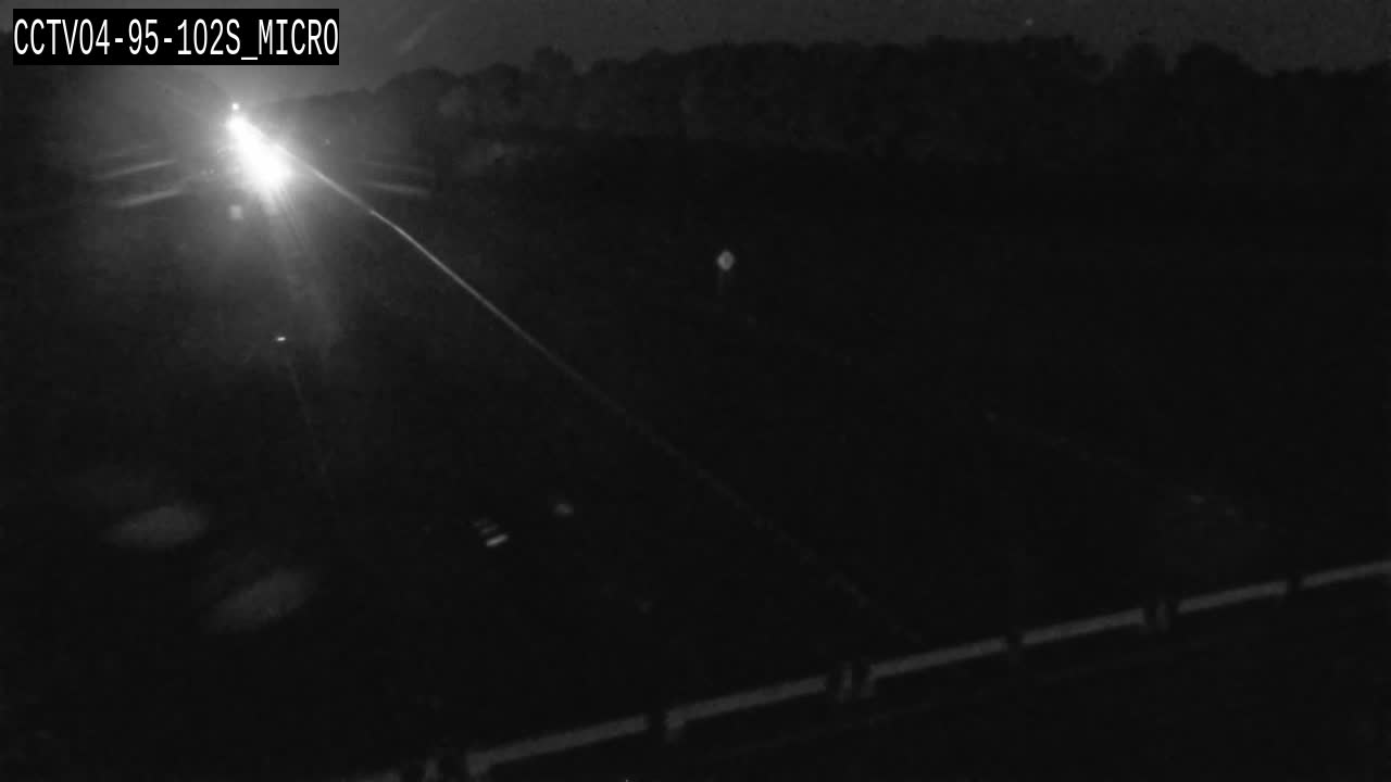 Traffic camera: I-95 southbound near mile marker 102 at Micro