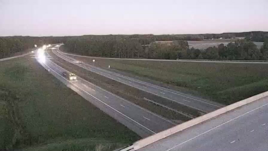 CCTV04-I587-32W_US264ALT